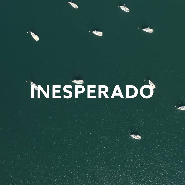 Portada del dossier comercial creado para Paradores