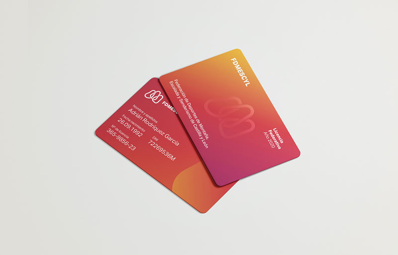 Tarjetas realizadas para el cliente aplicando su nueva identidad